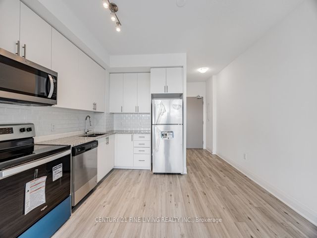 318 - 3220 Sheppard Ave E