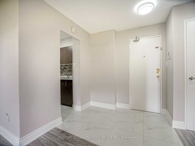 207 - 180 Markham Rd