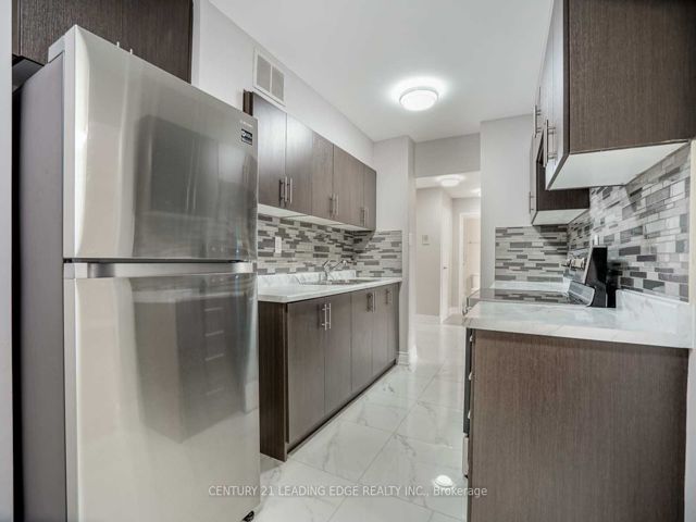 207 - 180 Markham Rd