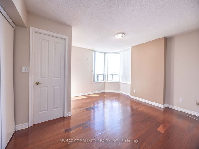 1133 - 68 Corporate Dr