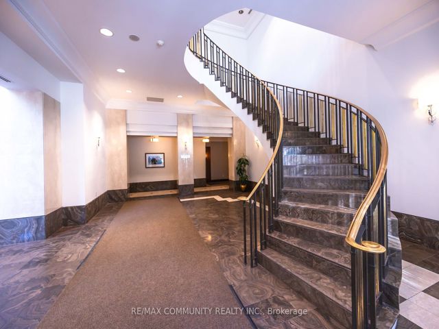 1133 - 68 Corporate Dr