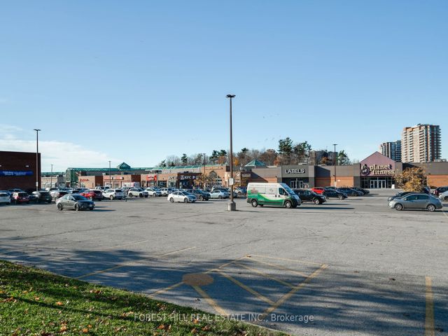 9 - 245 McLevin Ave