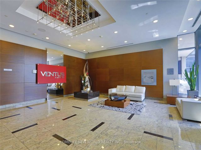 1515 - 181 Village Green Sq