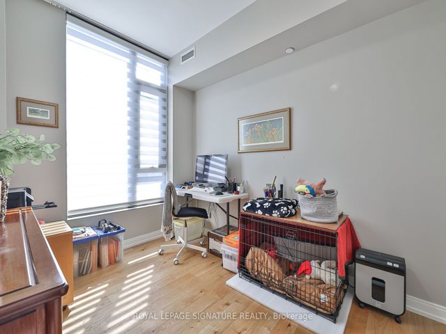 216 - 1100 Kingston Rd