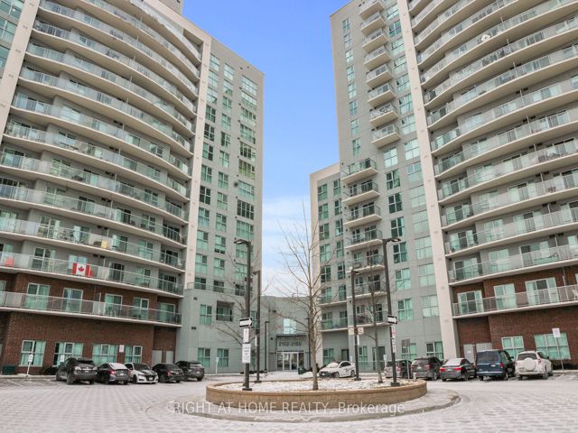 812 - 2150 Lawrence Ave E