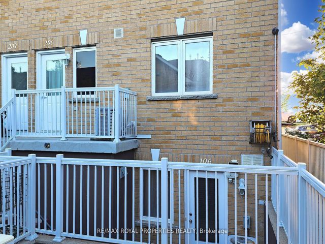 106 - 1795 Markham Rd