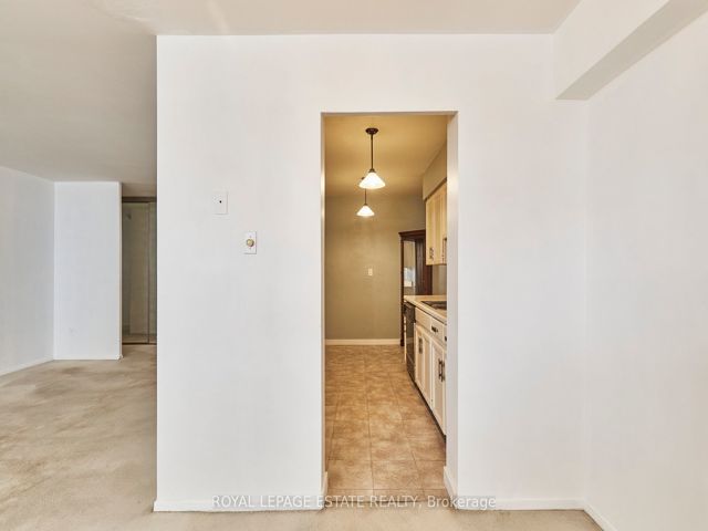 704 - 3420 Eglinton Ave E