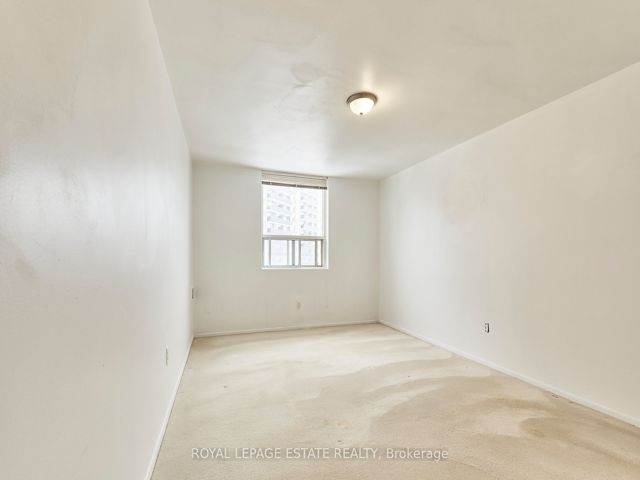 704 - 3420 Eglinton Ave E