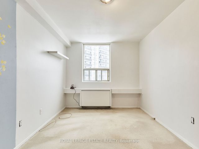 704 - 3420 Eglinton Ave E