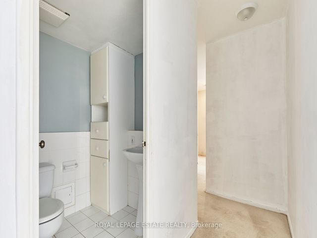 704 - 3420 Eglinton Ave E