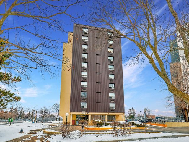 704 - 3420 Eglinton Ave E