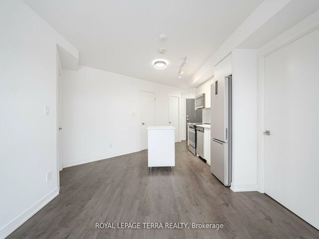 208 - 1401 O'Connor Dr