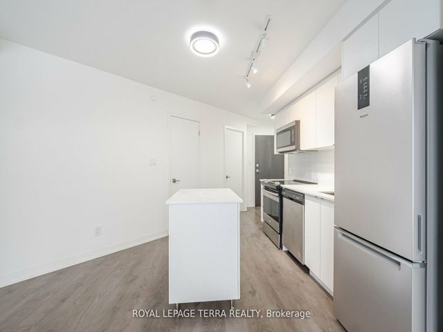 208 - 1401 O'Connor Dr