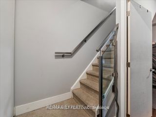 101 - 323 Kingston Rd