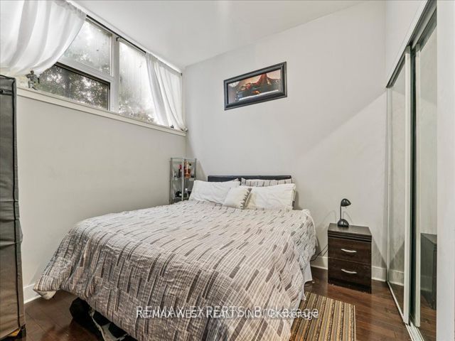 101 - 323 Kingston Rd