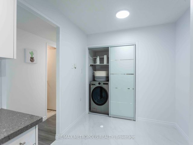 808 - 3151 Bridletowne Circ