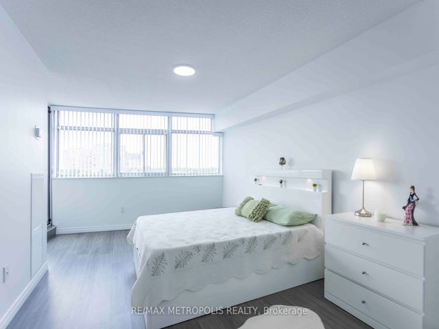 808 - 3151 Bridletowne Circ