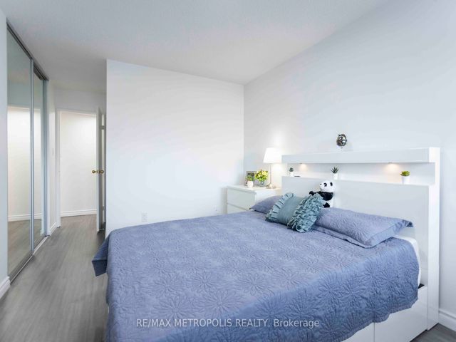 808 - 3151 Bridletowne Circ