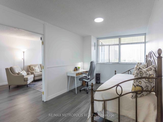 808 - 3151 Bridletowne Circ