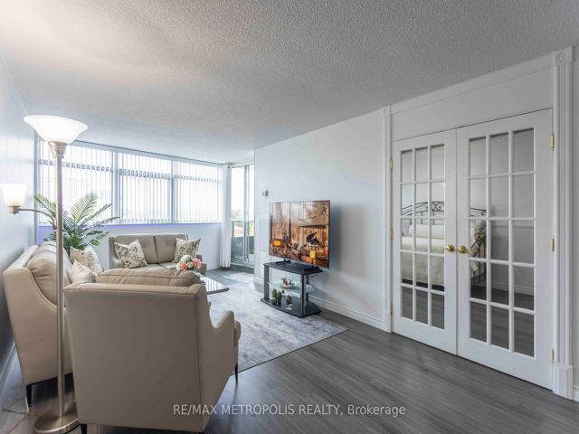 808 - 3151 Bridletowne Circ