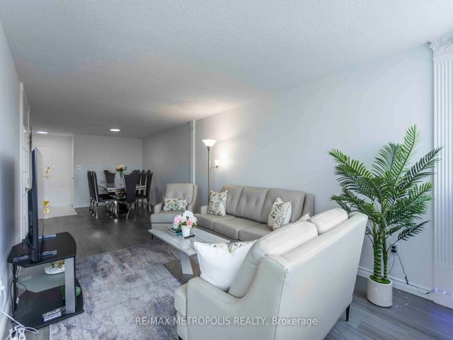 808 - 3151 Bridletowne Circ