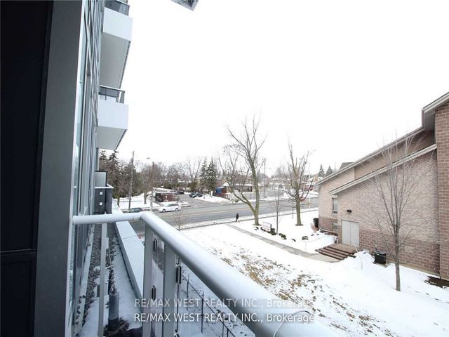 222 - 3121 Sheppard Ave E