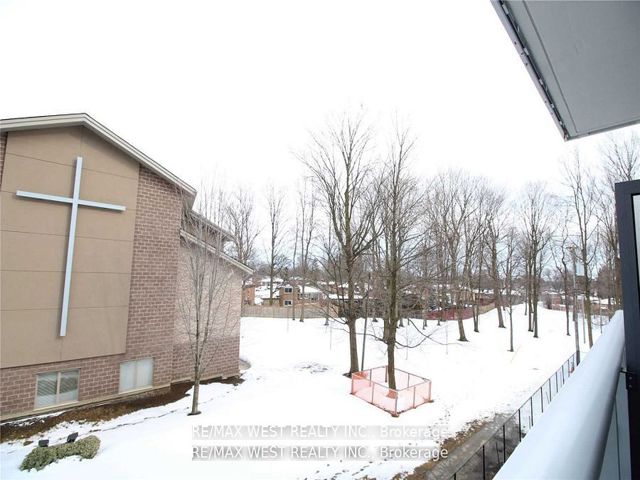 222 - 3121 Sheppard Ave E