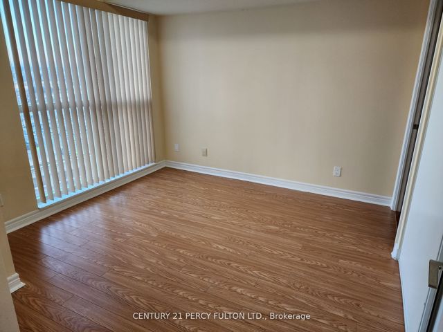 1609 - 70 Town Centre Crt