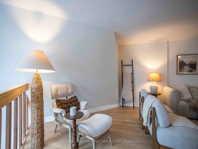 6 - 2366 Queen St E
