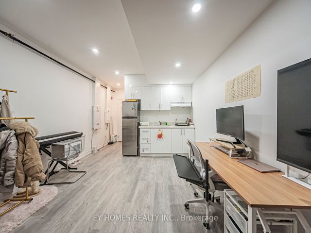 110 - 2100 Bridletowne Circ
