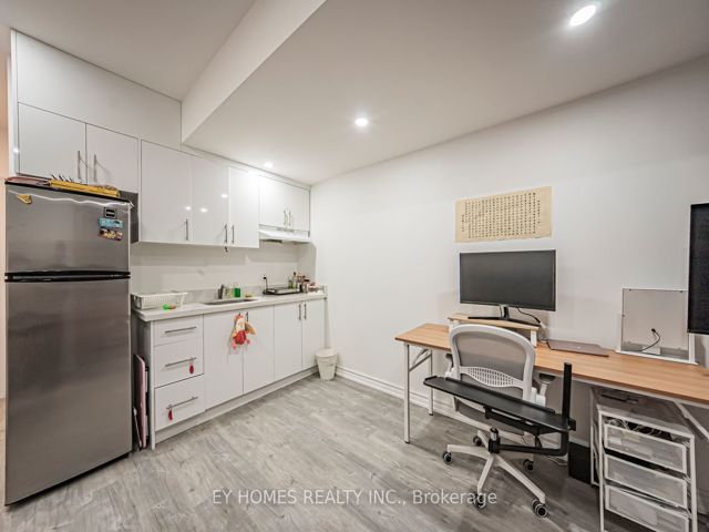 110 - 2100 Bridletowne Circ