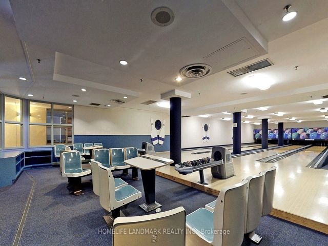 1722 - 68 Corporate Dr