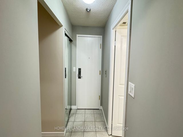 1722 - 68 Corporate Dr