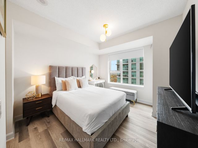 3110 - 25 Town Centre Crt
