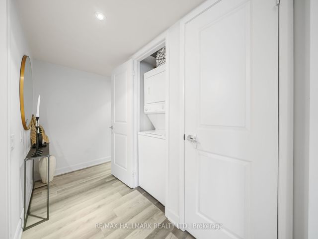 3110 - 25 Town Centre Crt