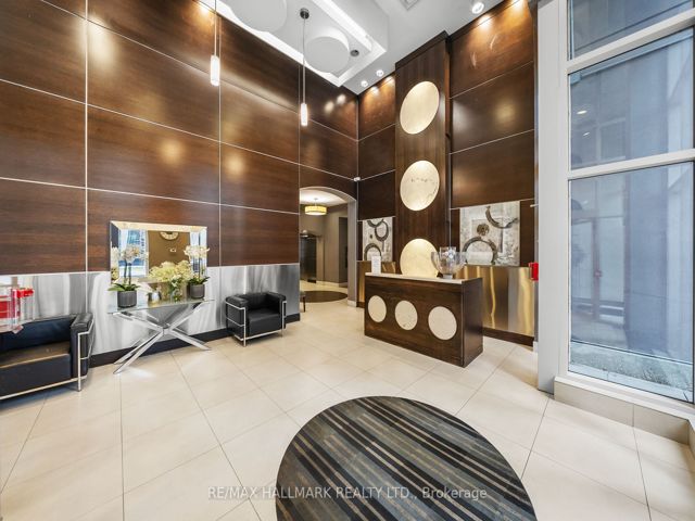 3110 - 25 Town Centre Crt