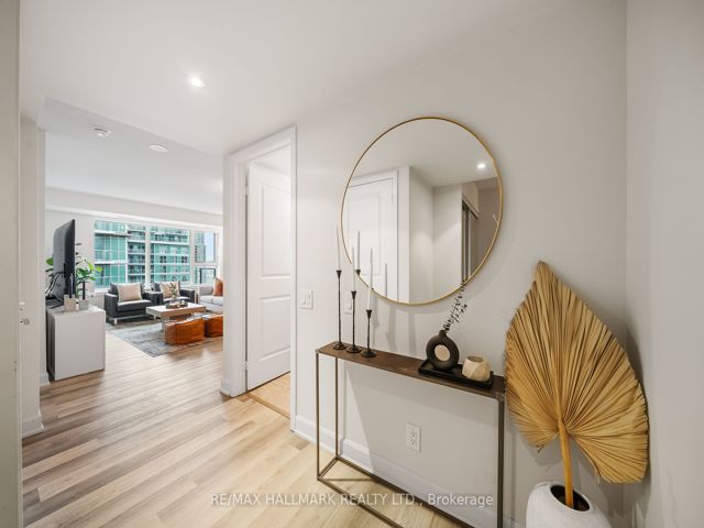 3110 - 25 Town Centre Crt