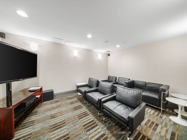 3110 - 25 Town Centre Crt