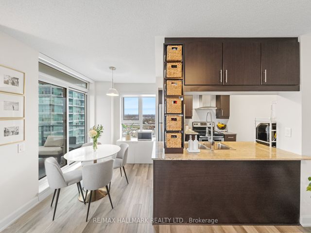 3110 - 25 Town Centre Crt