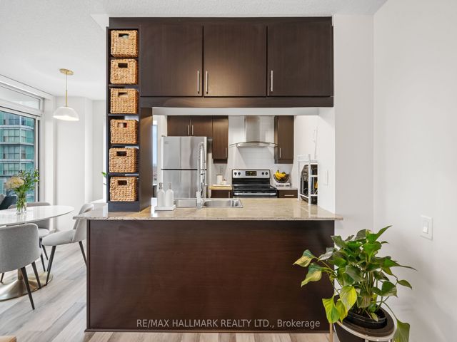 3110 - 25 Town Centre Crt