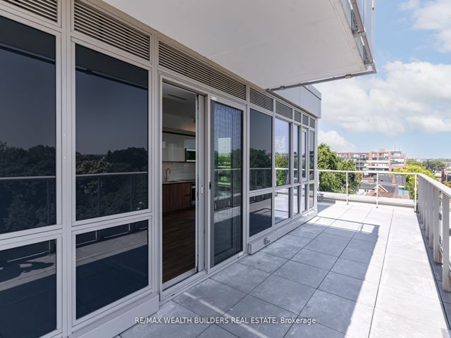 627 - 150 Logan Ave