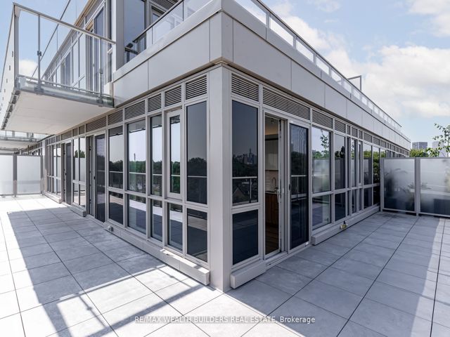 627 - 150 Logan Ave