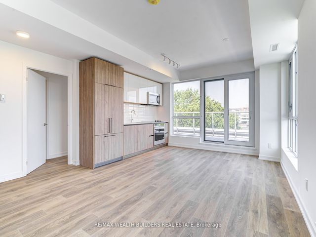 627 - 150 Logan Ave