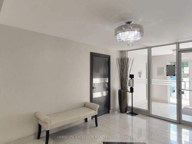 202 - 2 Glamorgan Ave