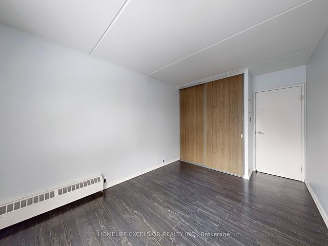 202 - 2 Glamorgan Ave