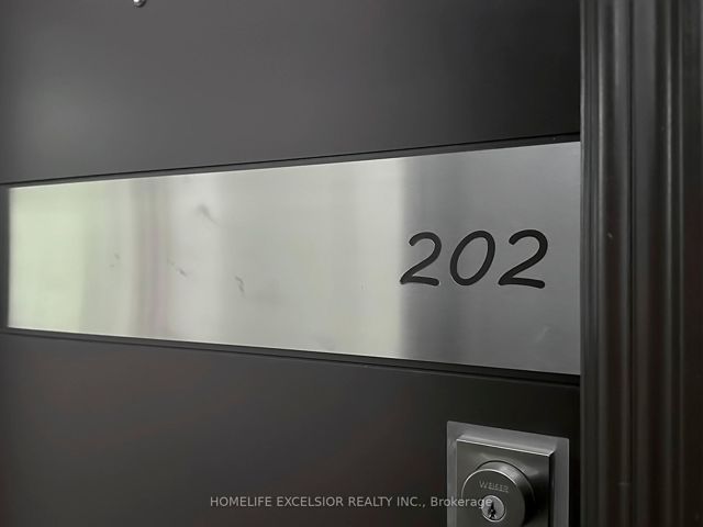 202 - 2 Glamorgan Ave