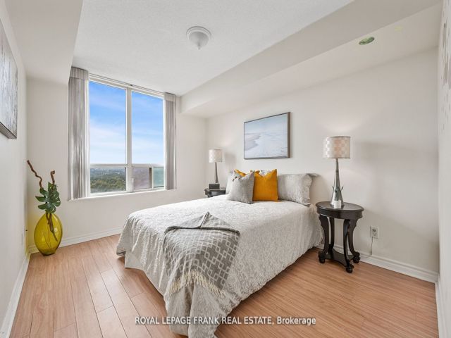 2310 - 61 Town Centre Crt