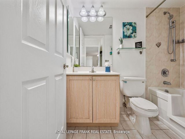 2310 - 61 Town Centre Crt