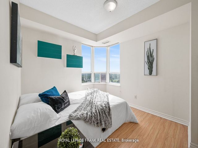 2310 - 61 Town Centre Crt