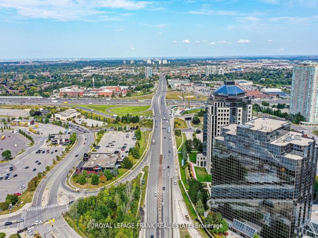 2310 - 61 Town Centre Crt